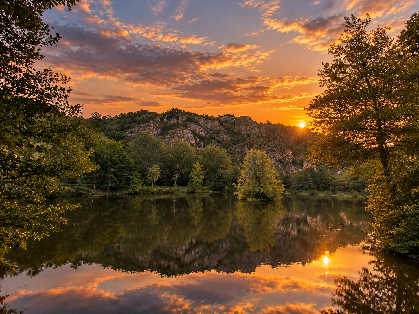Etang coucher de soleil